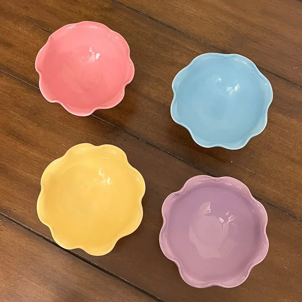 Williams Sonoma Set of 4 Scallop Edge Bowls On Pedestal NEW